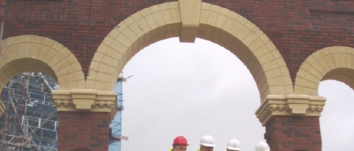 Edward Leigh MP unveils  triumphal arches at Marshall’s Yard, Gainsborough