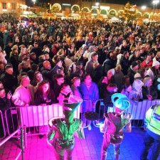 Thousands gather to see TikTok stars Jess and Norma launch Christmas at Marshall’s Yard 